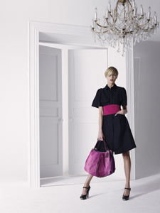 핸드백 「닥스」, 빛나는 성공 비결은 1787-Image